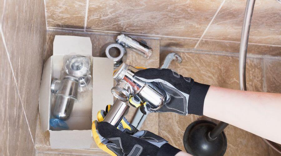 Professional gutter cleaning in Hilbert, WI